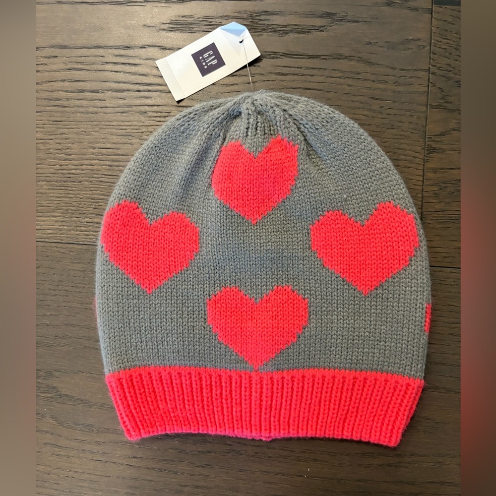 Gap kids knit toque with adorable hearts sz S/M NWT ret $59